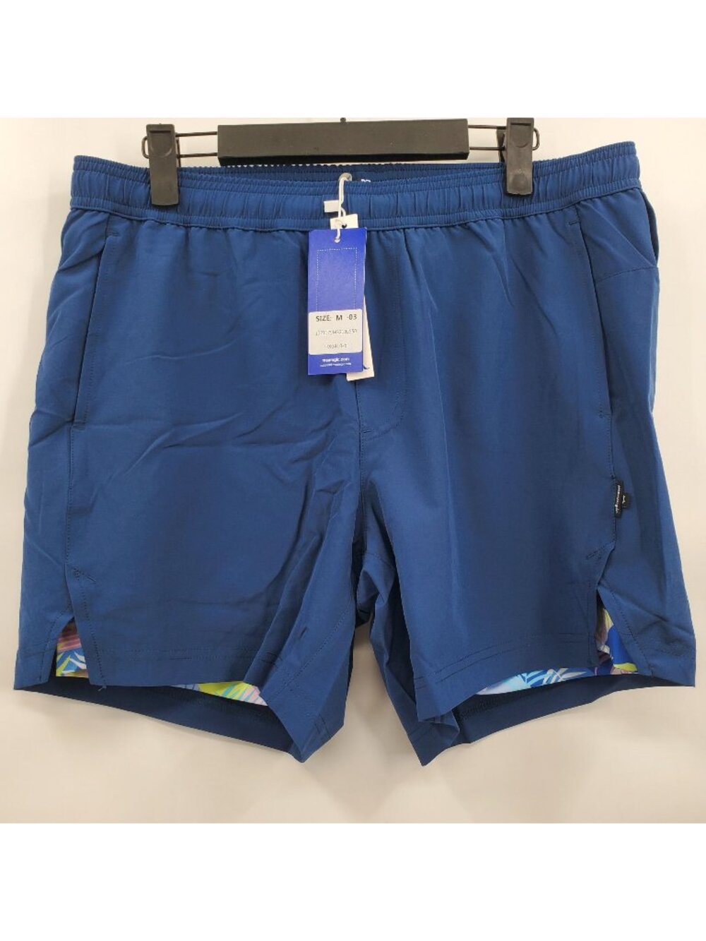 Maamgic 5" Gym Running Shorts Men Size M NWT Quick Dry Workout Athletic Shorts